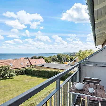 Awesome In With House Sea View
